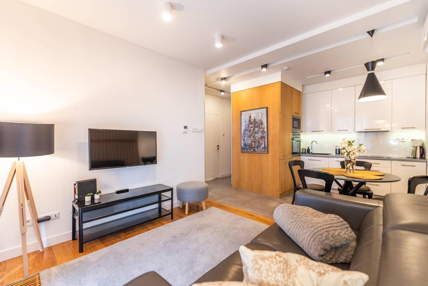 Lights Apartment *
